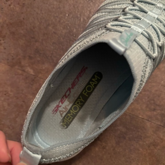 sketchers gym shoes - Picture 3 of 4